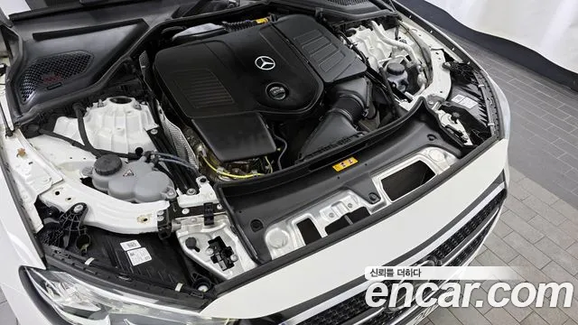 Mercedes-Benz E-Class — Фото автомобиля 6