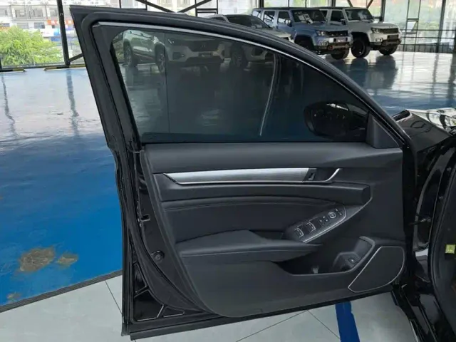 Honda Accord — Фото автомобиля 7