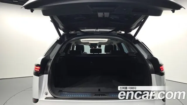 Land Rover Range Rover Velar Range Rover Velar 3.0 P400 Dynamic HSE — Фото автомобиля 18