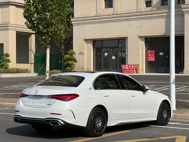 Mercedes-Benz C-Class — Фото автомобиля 16