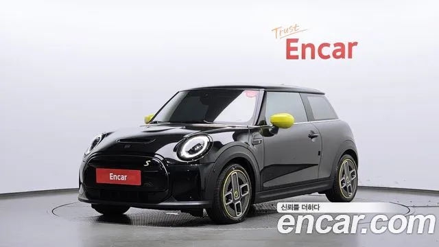 Фотография автомобиля — MINI Cooper Cooper Electric