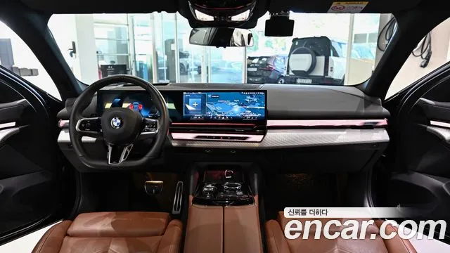 BMW 5 Series G60 — Фото автомобиля 8