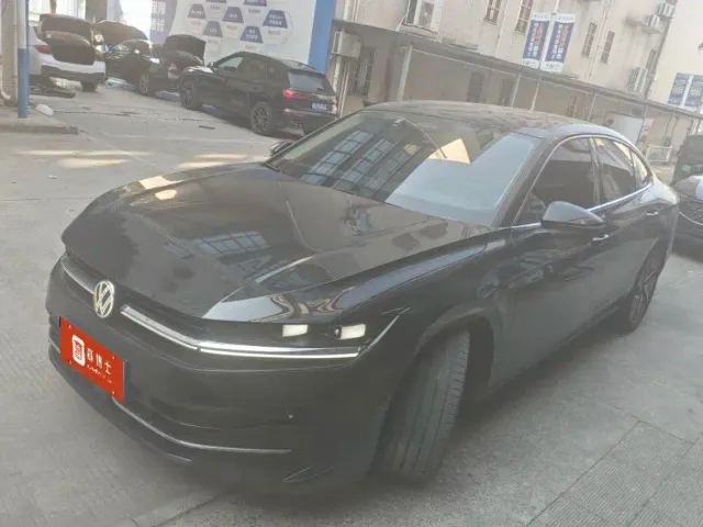 Фотография автомобиля — Volkswagen Magotan