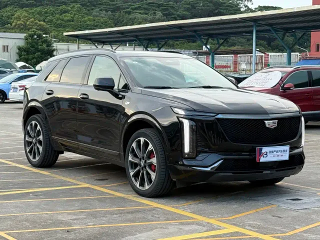 Cadillac XT5 — Фото автомобиля 3