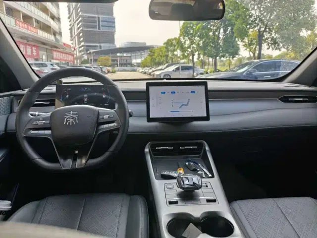BYD Qin PLUS — Фото автомобиля 8