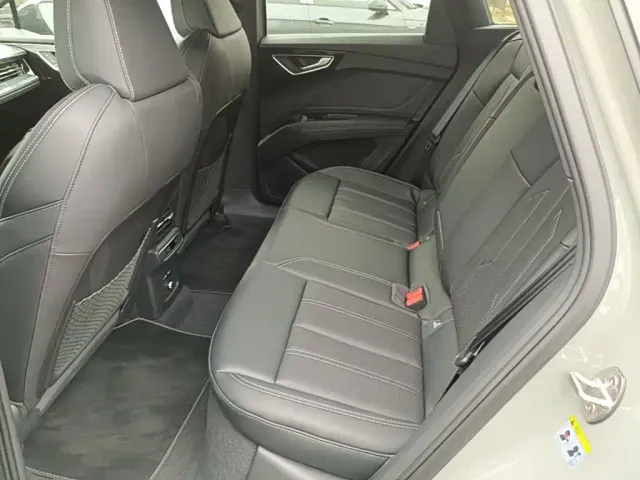Audi Q4 e-tron — Фото автомобиля 16