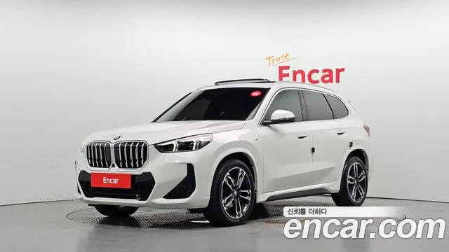 Фотография автомобиля — BMW X1 U11