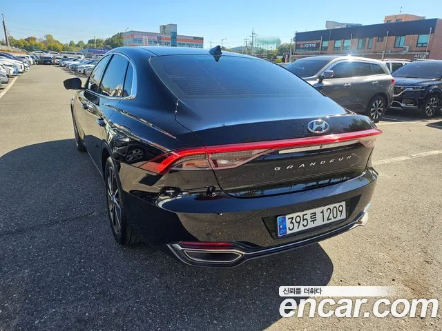 Hyundai Grandeur New — Фото автомобиля 4