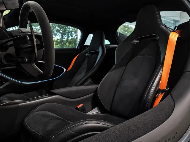 McLaren Artura — Фото автомобиля 13