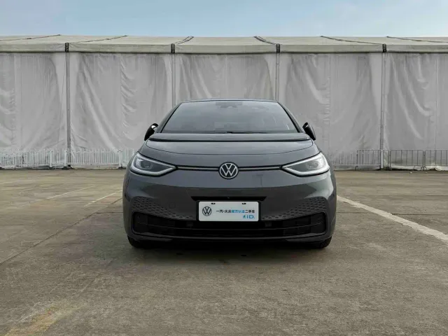 Volkswagen ID.3 — Фото автомобиля 2