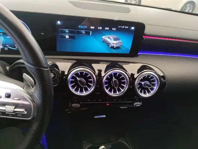 Mercedes-Benz A-Class — Фото автомобиля 12