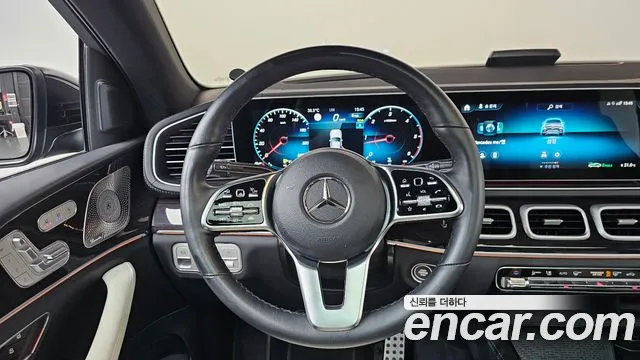 Mercedes-Benz GLE-Class — Фото автомобиля 13