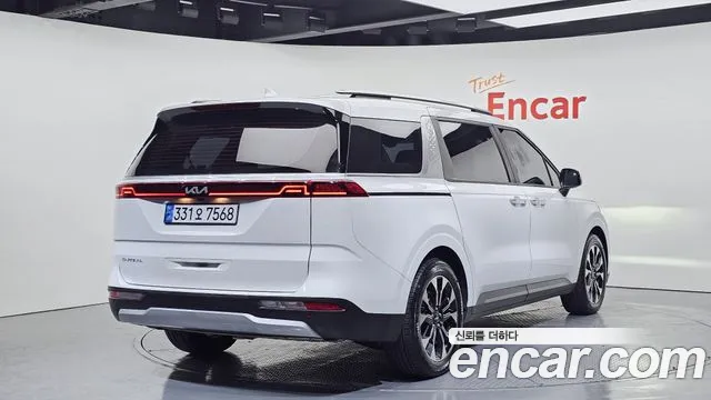 Kia Canival Carnival 4 поколение Дизель 9 мест Prestige — Фото автомобиля 2