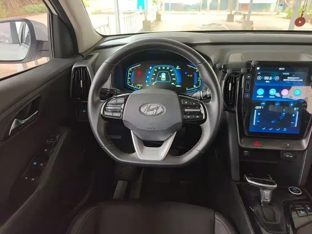 Hyundai ix35 — Фото автомобиля 10
