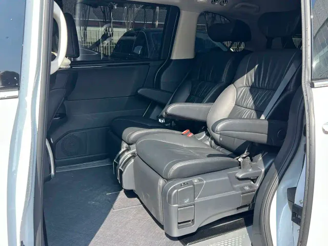 Honda Odyssey — Фото автомобиля 18