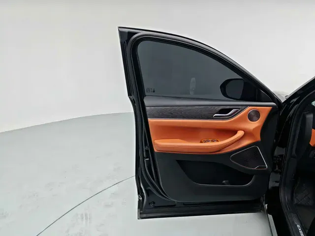 Exeed Starway E05 — Фото автомобиля 15