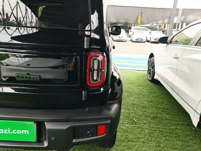Baojun Yep — Фото автомобиля 23