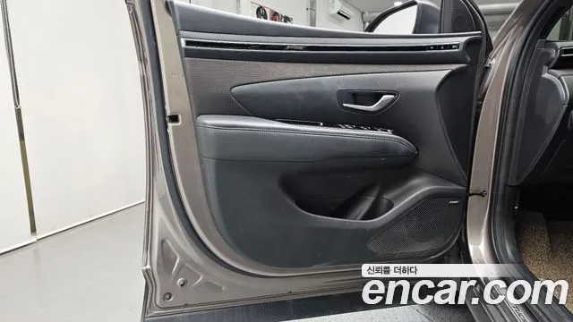 Hyundai Tucson Tucson (NX4) Бензин 1.6 турбо 2WD — Фото автомобиля 23