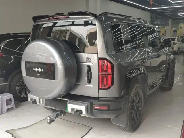 BYD FangChengBao Leopard 5 — Фото автомобиля 6