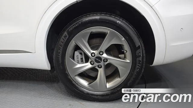Genesis GV70 2.5T Бензин 2WD — Фото автомобиля 21