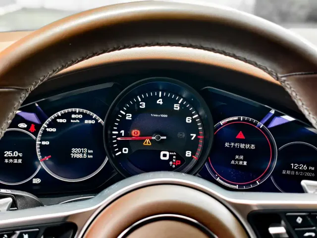 Porsche Cayenne — Фото автомобиля 24