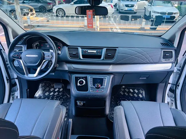 Maxus G20 — Фото автомобиля 16