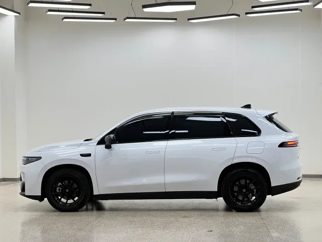 Leapmotor C10 — Фото автомобиля 7