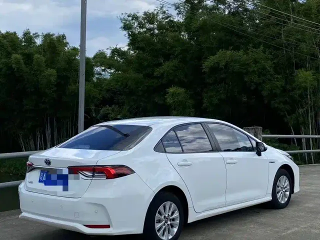 Toyota Corolla — Фото автомобиля 7