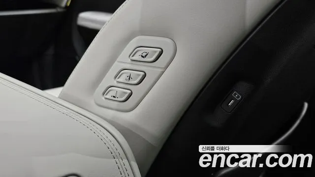 Hyundai Santa Fe MX5 — Фото автомобиля 29
