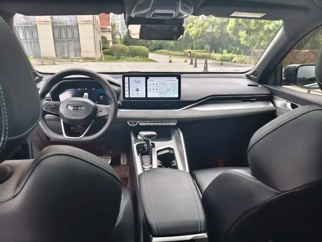 Geely Xingrui — Фото автомобиля 15