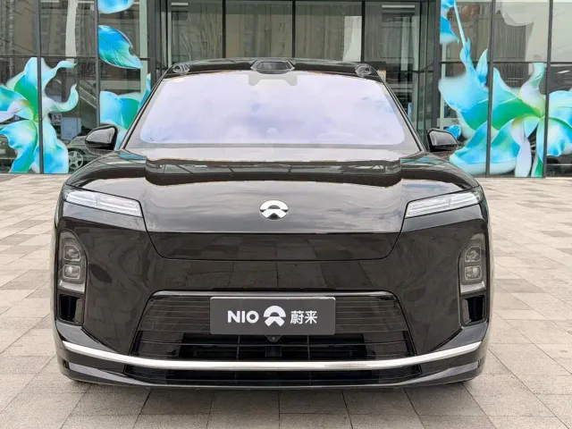 Nio ES8 — Фото автомобиля 2