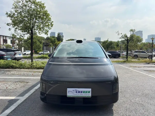 Li Auto MEGA — Фото автомобиля 2