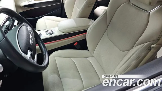 Genesis GV70 2.5T Бензин 2WD — Фото автомобиля 25