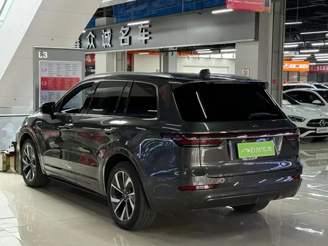 Li Auto ONE — Фото автомобиля 7