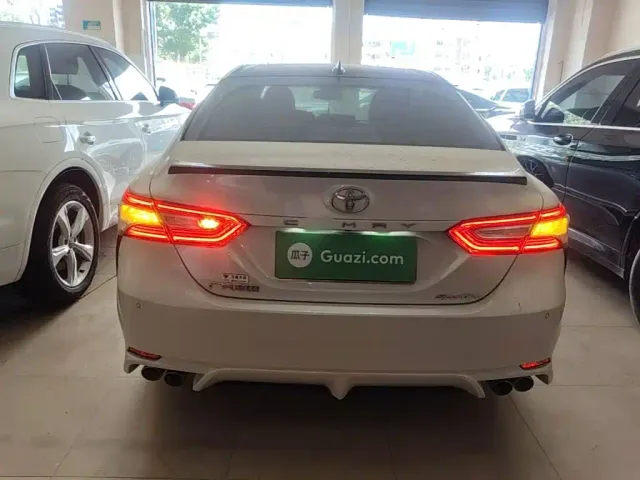 Toyota Camry — Фото автомобиля 5