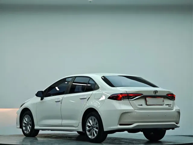 Toyota Corolla — Фото автомобиля 7