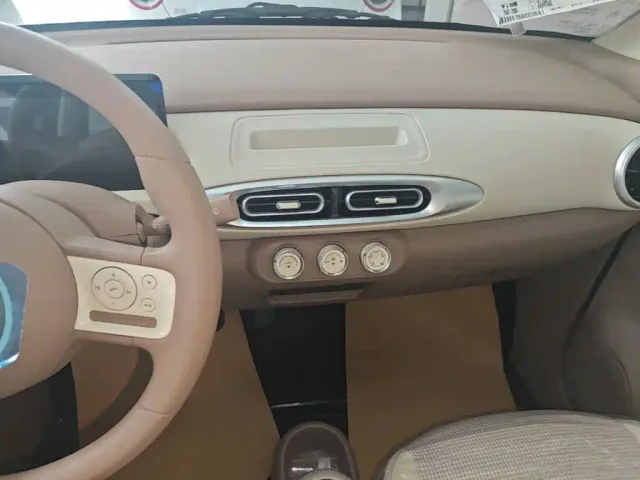 Wuling Hongguang Mini EV — Фото автомобиля 12