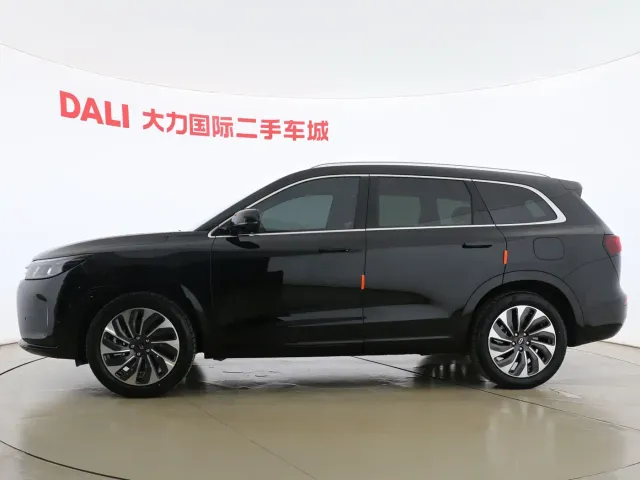 Aito M7 — Фото автомобиля 13