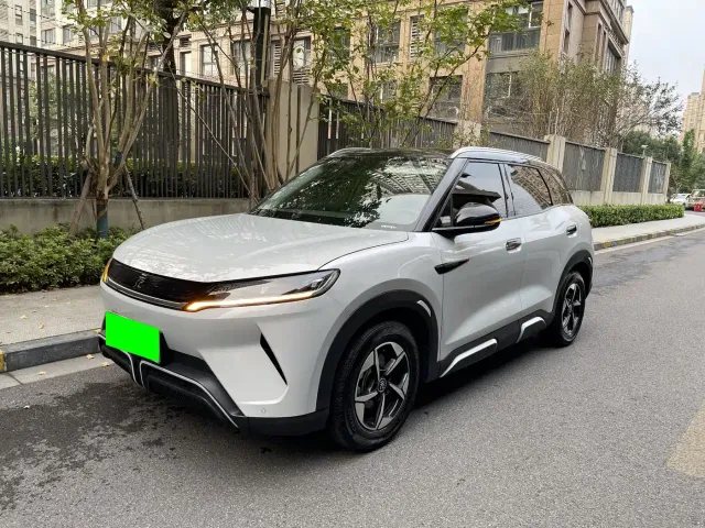 Фотография автомобиля — BYD Yuan UP
