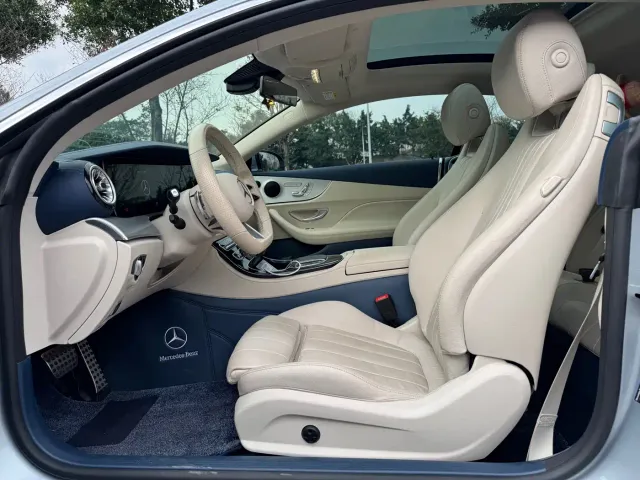 Mercedes-Benz E-Class — Фото автомобиля 9