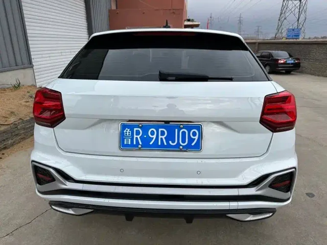 Audi Q2L — Фото автомобиля 5