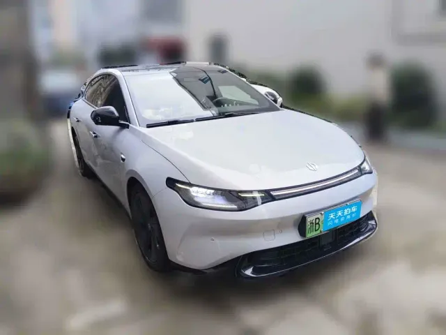 Leapmotor C01 — Фото автомобиля 3
