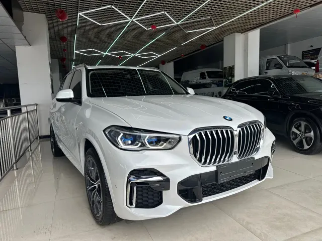BMW X5 — Фото автомобиля 3
