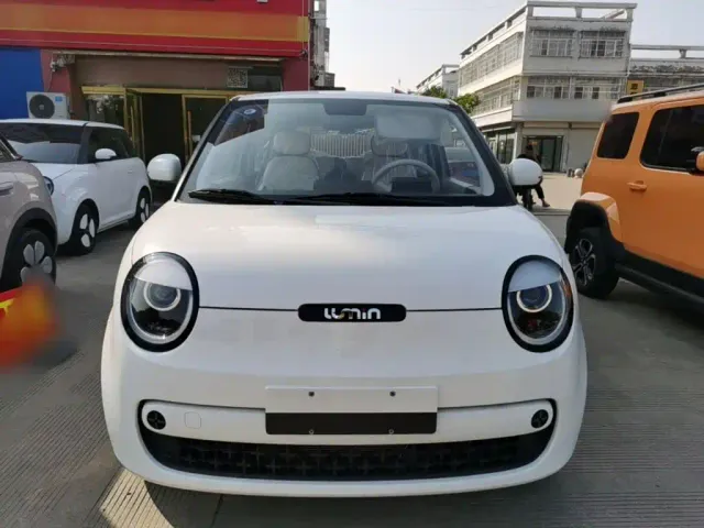 Changan Lumin — Фото автомобиля 2