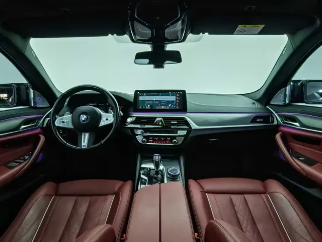 BMW 5 Series — Фото автомобиля 22