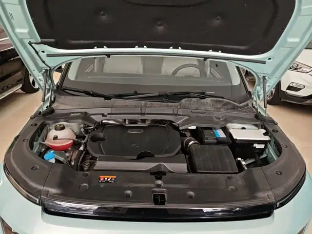 Geely ICON — Фото автомобиля 19