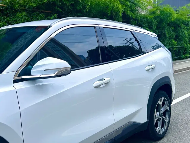 Geely Boyue L — Фото автомобиля 6