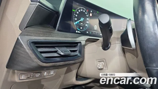 Kia K8 Hybrid — Фото автомобиля 24