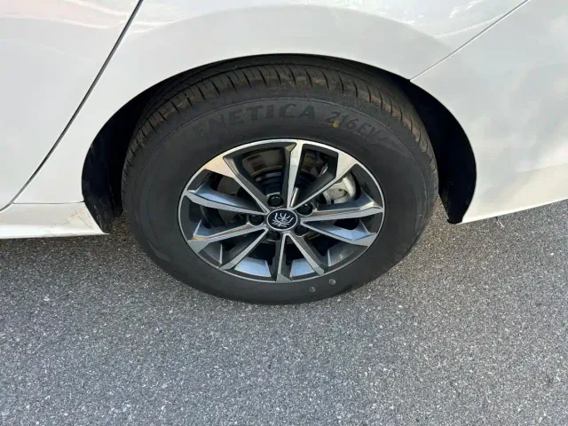 BYD Qin PLUS — Фото автомобиля 16