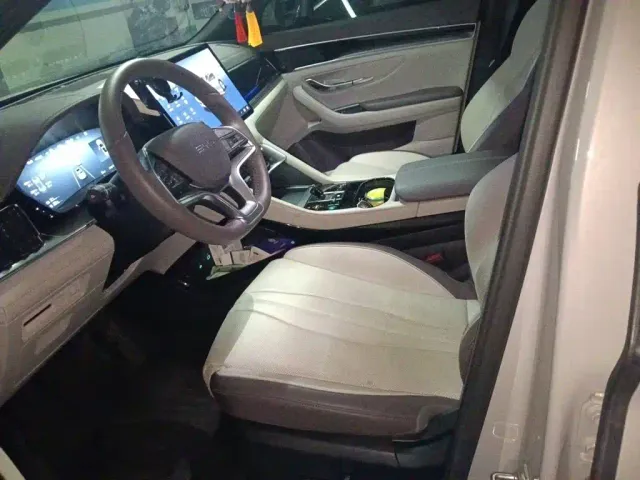 BYD Song PLUS — Фото автомобиля 11